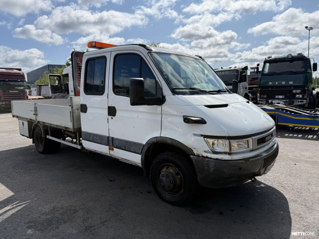 Iveco Daily 40C9 ferrari 322 nosturi Jatko-ohjaamo