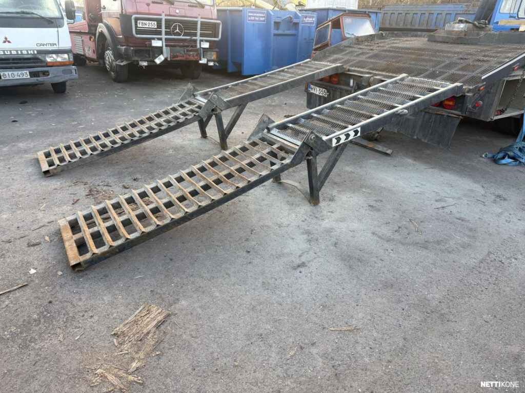 Muu merkki Hydrauliset rampit 3.8 m 2 osaiset sis koneikko