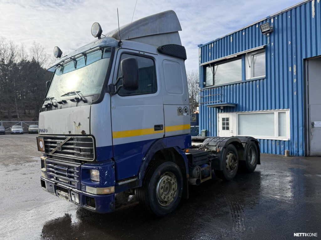 Volvo FH12 6x2 väliteli hydrauliikka Manuaali aj 709 tkm
