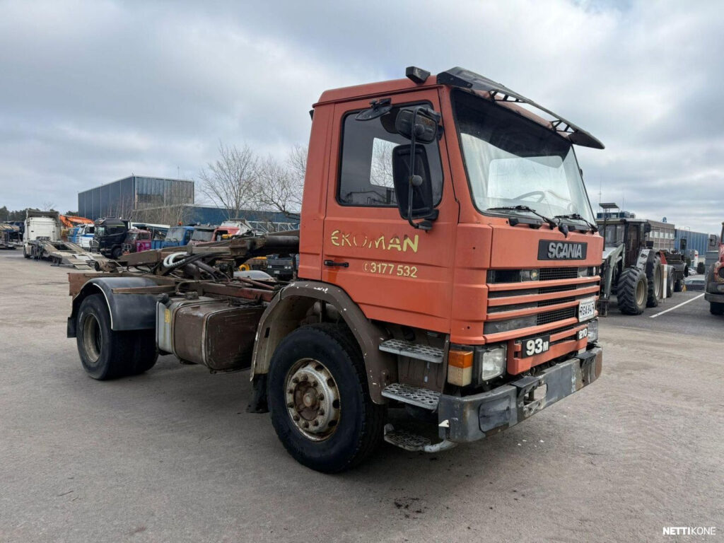 Scania P93 4x2 vaihtolava laitteet Rautajouset